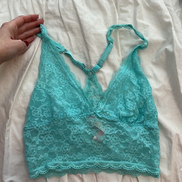 Bralettes - Picture 2 of 7